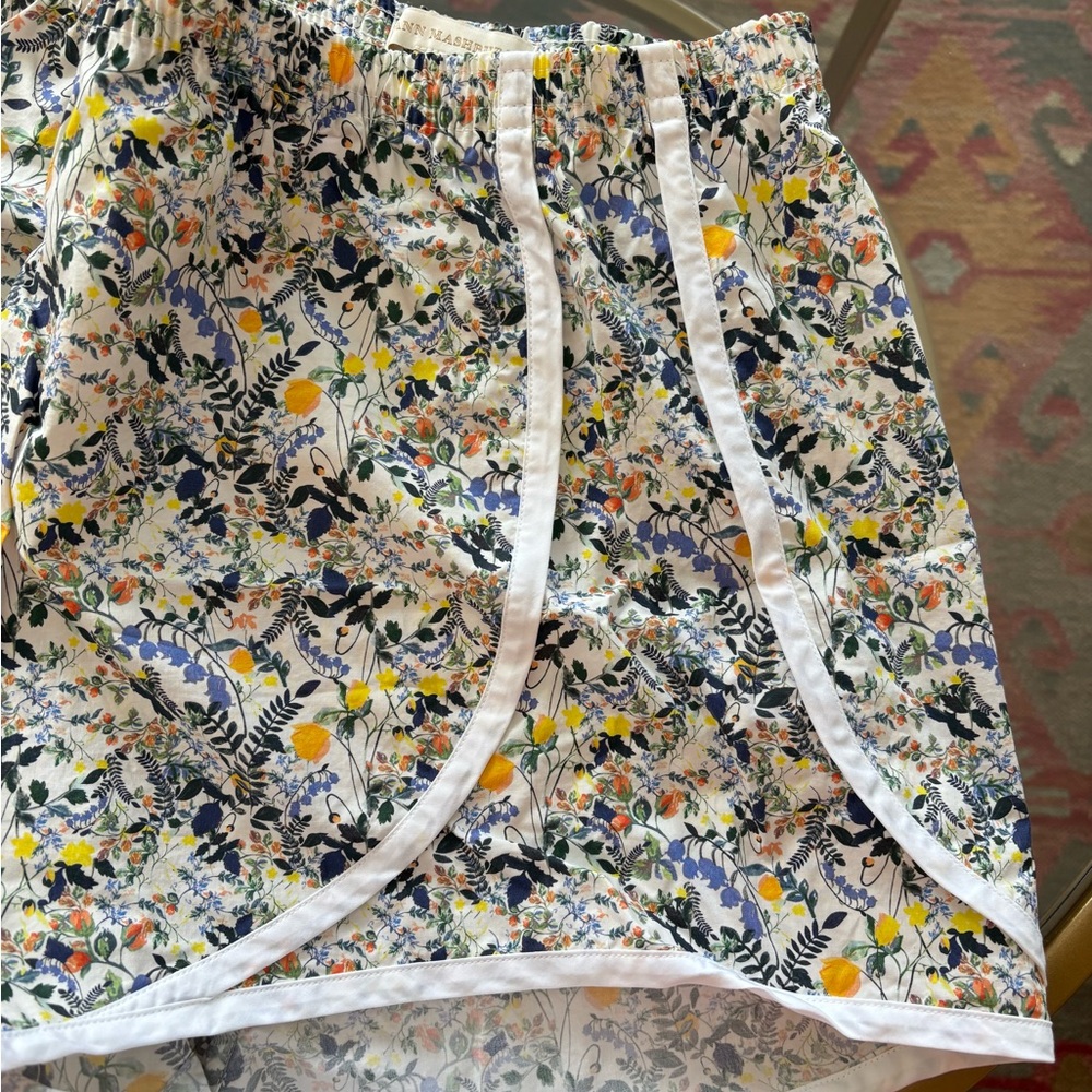 ANN MASHBURN athletic shorts, never worn
